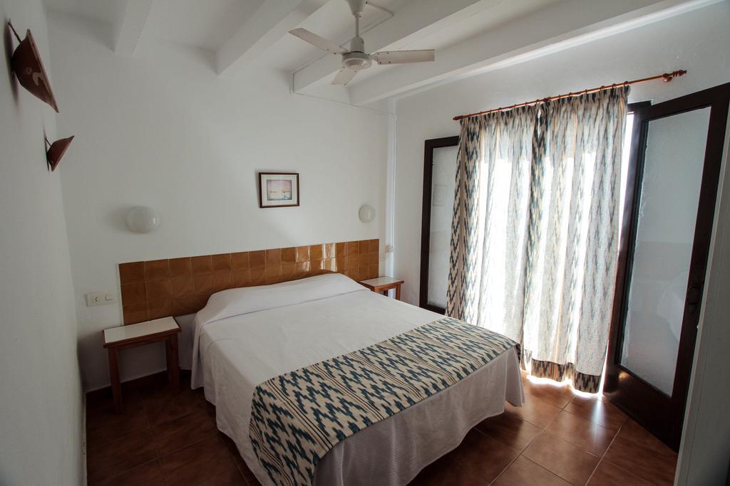 Apartamentos Sa Cala Cala Morell Luaran gambar